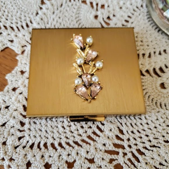 Vintage Ladies Powder Compact S.F. Co. Fifth Avenue - Picture 2 of 14